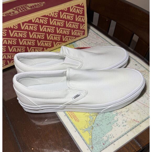 NIB Vans Classic Slip-On True White Canvas Shoes Men\'s 10.5 / Women\'s 12.0 main image 10